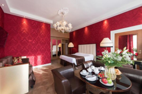 Отель Locanda Leon Bianco on the Grand Canal  Венеция